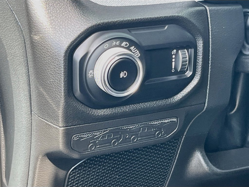 Used 2024 Jeep Wrangler Sport AWD/4WD image 10