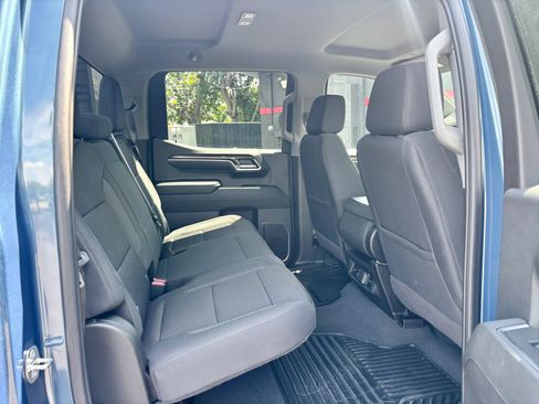 Used 2024 Chevrolet Silverado 1500 LT AWD/4WD image 23