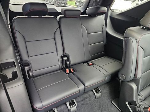 New 2026 Chevrolet Traverse Z71 AWD/4WD image 13
