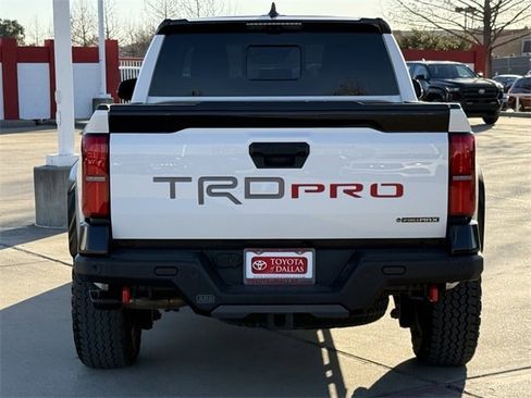 Used 2025 Toyota Tacoma TRD Pro image 5