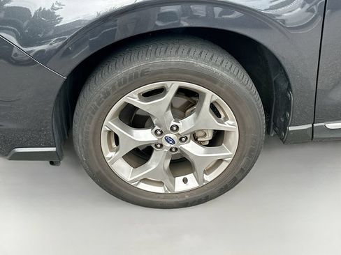 Used 2017 Subaru Forester 2.5i Touring AWD/4WD image 31