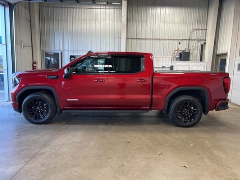 Used 2022 GMC Sierra 1500 Elevation w/ Elevation Premium Package image 9