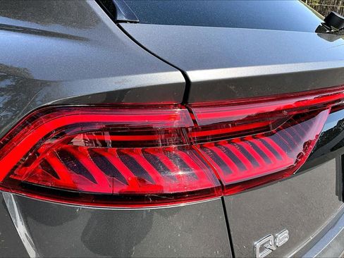 Used 2019 Audi Q8 Premium Plus image 28