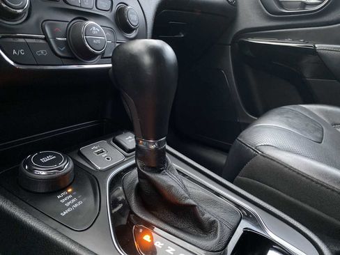 Certified 2023 Jeep Cherokee Altitude Lux image 18