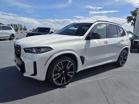 New 2026 BMW X5 M60i image 6