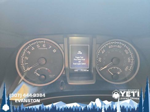 Used 2022 Toyota Tacoma TRD Off-Road w/ Technology Package AWD/4WD image 19
