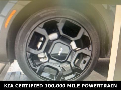 Certified 2024 Kia Sorento X-Line EX AWD/4WD image 9