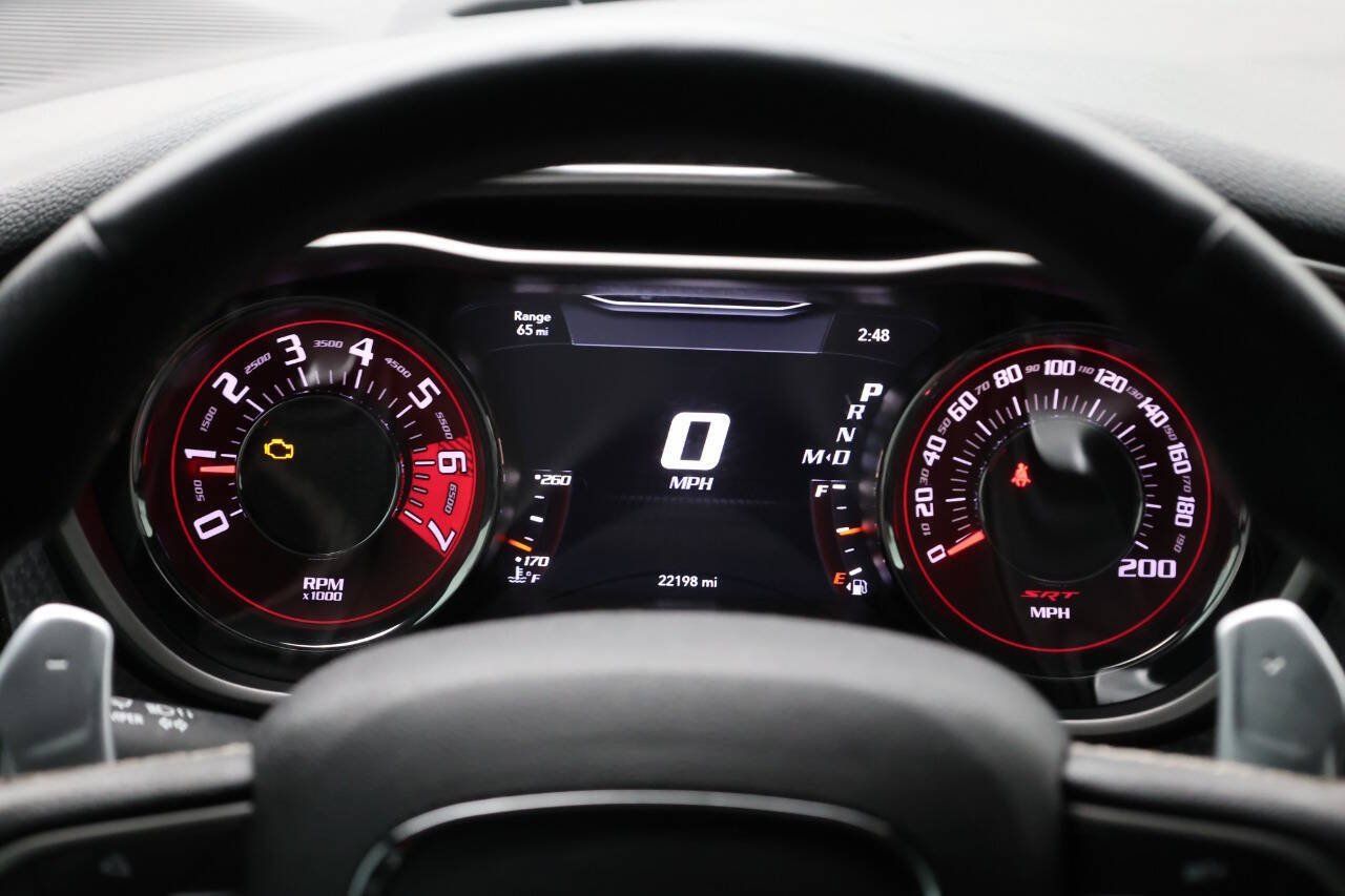 Used 2016 Dodge Challenger SRT Hellcat RWD image 17