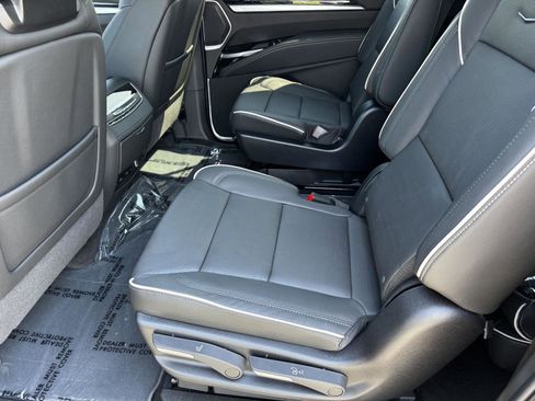 New 2026 Cadillac Escalade ESV Sport AWD/4WD image 5