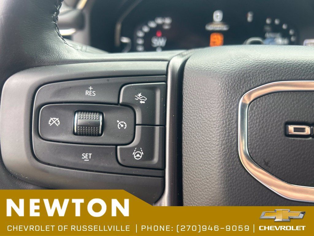Used 2024 GMC Yukon XL Denali Ultimate AWD/4WD image 15
