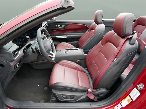 Used 2024 Ford Mustang GT Premium image 10