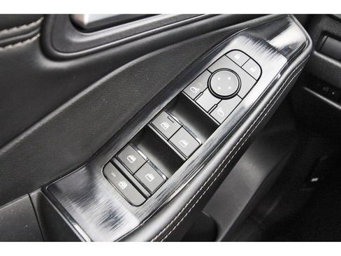 Used 2024 Nissan Rogue SV w/ SV Premium Package image 23