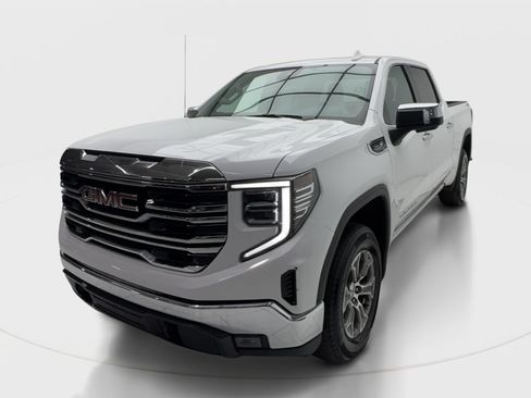 Used 2025 GMC Sierra 1500 SLT AWD/4WD image 4