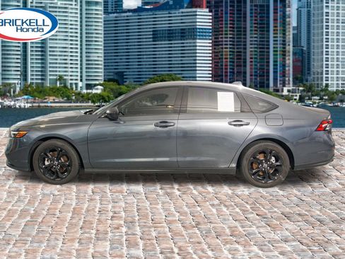Certified 2025 Honda Accord SE image 4