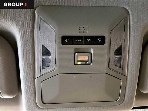 Certified 2021 Toyota RAV4 LE image 33