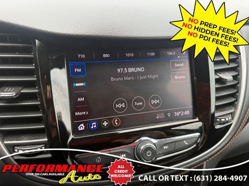 Used 2021 Chevrolet Trax LT w/ Driver Confidence Package AWD/4WD image 11