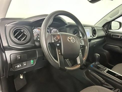 Used 2023 Toyota Tacoma SR AWD/4WD image 14