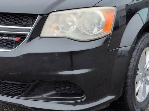 Used 2014 Dodge Grand Caravan SXT FWD image 11