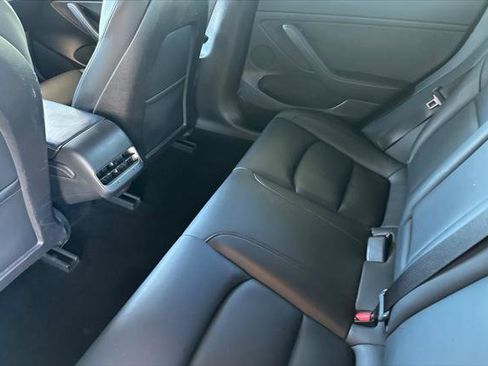 Used 2022 Tesla Model 3 Long Range image 11