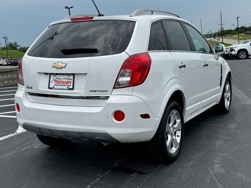 Used 2013 Chevrolet Captiva Sport LTZ FWD image 3