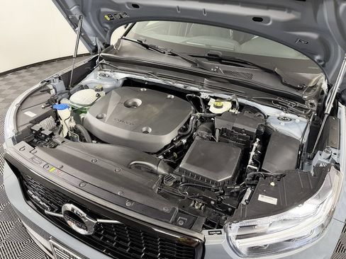 Used 2020 Volvo XC40 T5 R-Design w/ Protection Package Premier AWD/4WD image 23