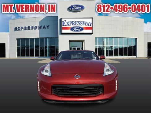 Used 2013 Nissan 370Z Touring w/ Sport Pkg RWD image 3
