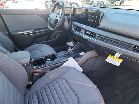 New 2025 Kia K4 EX image 15
