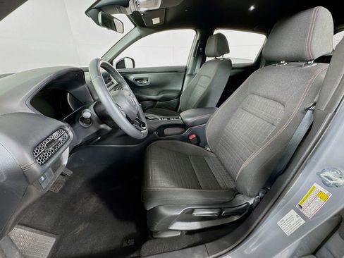 Used 2023 Honda HR-V Sport image 11