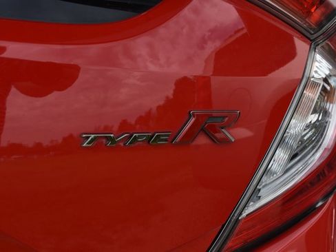 Used 2018 Honda Civic Type R image 6