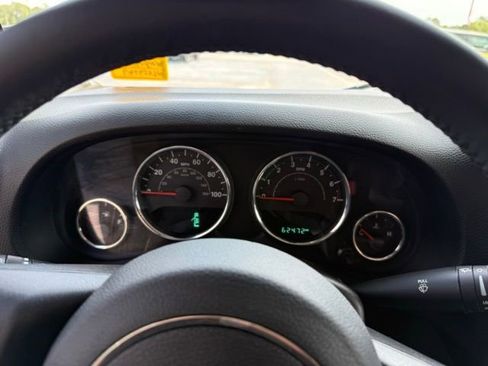 Used 2017 Jeep Wrangler Sport w/ Quick Order Package 23S image 12