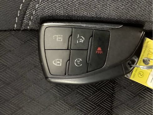 Used 2023 GMC Yukon SLE w/ Gmc Pro Safety Plus Package AWD/4WD image 26