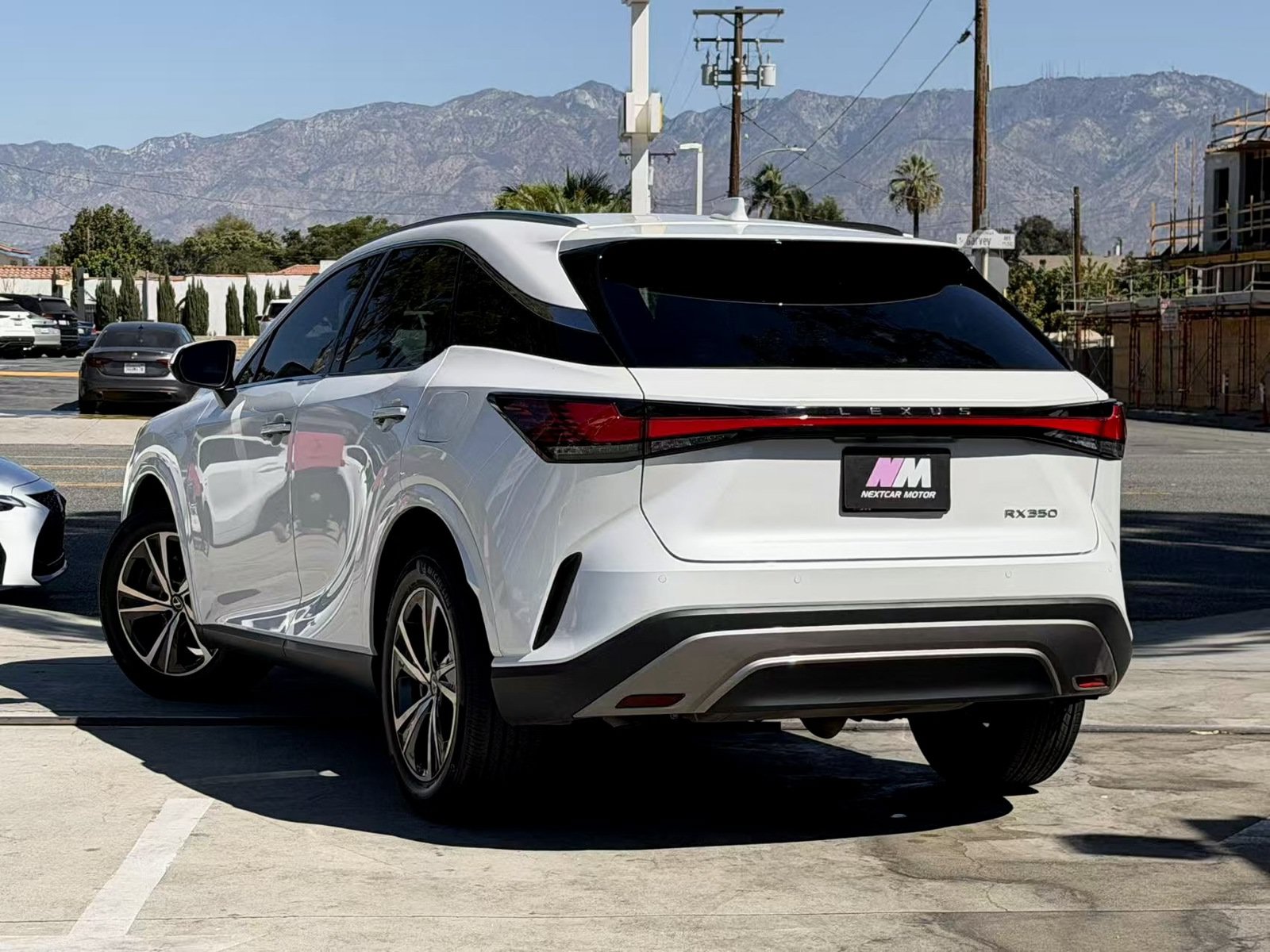 Used 2024 Lexus RX 350 Premium w/ Convenience Package FWD image 5