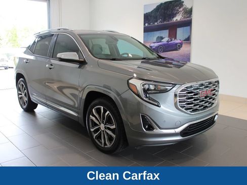 Used 2018 GMC Terrain Denali w/ Advanced Safety Package FWD image 2
