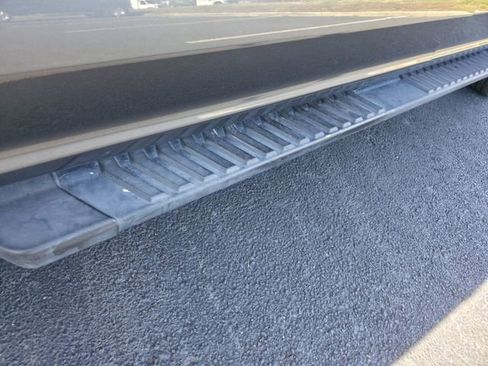 Used 2018 Ford F150 Lariat w/ Equipment Group 502A Luxury image 11