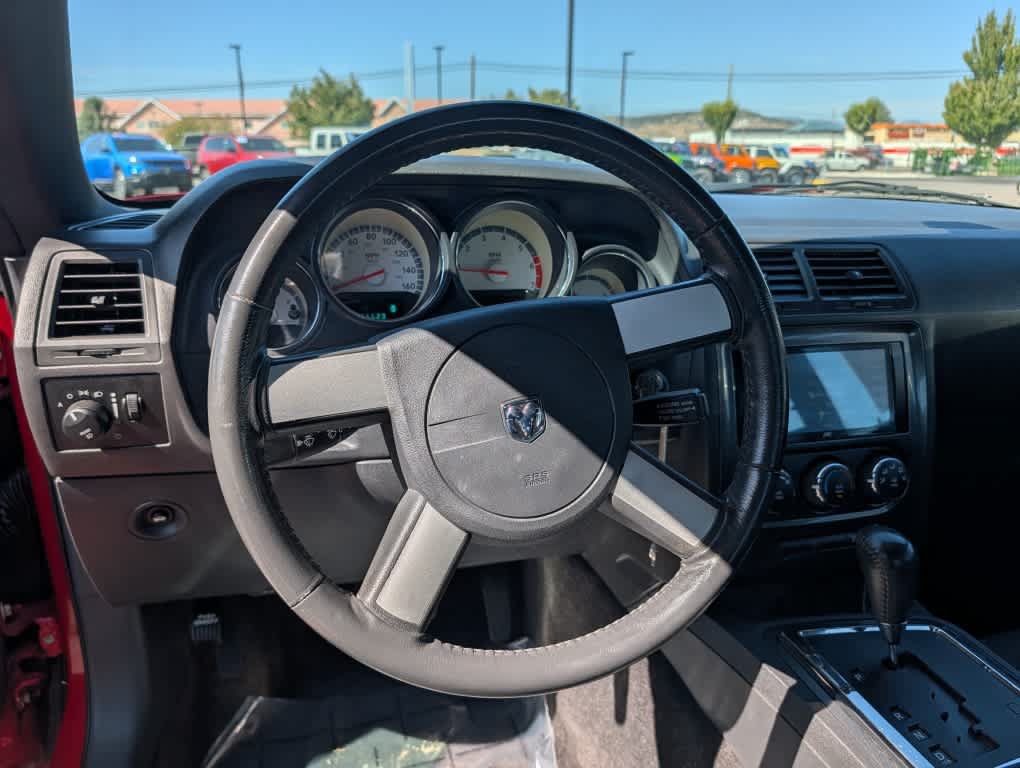 Used 2010 Dodge Challenger R/T RWD image 19