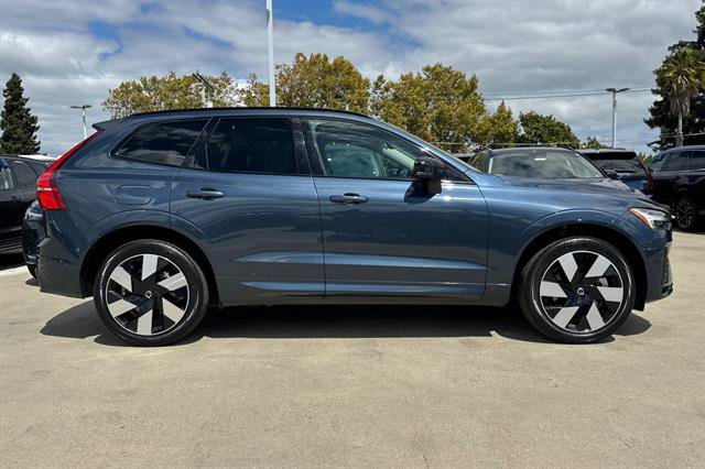 Certified 2024 Volvo XC60 T8 Plus w/ Protection Package Premier AWD/4WD image 2
