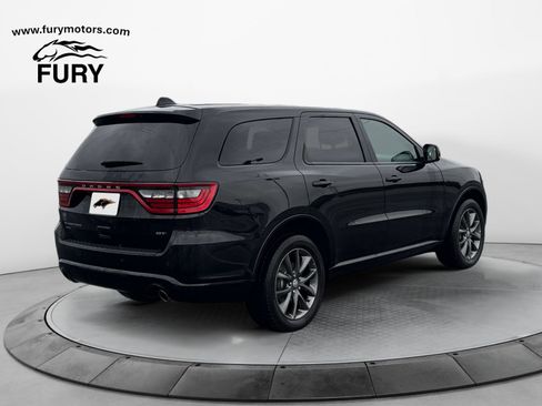 Used 2017 Dodge Durango GT AWD/4WD image 3