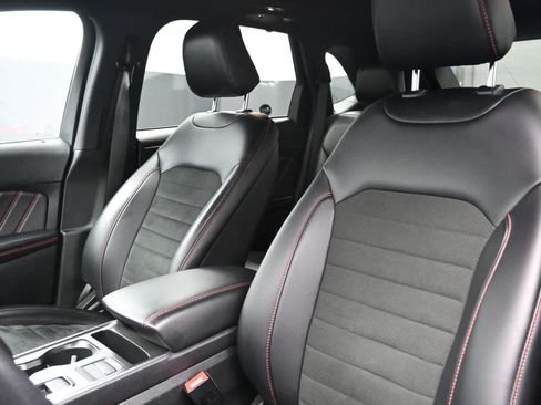 Certified 2024 Ford Edge ST-Line AWD/4WD image 31