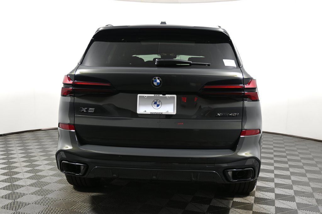 Used 2026 BMW X5 xDrive40i w/ M Sport Package AWD/4WD image 6