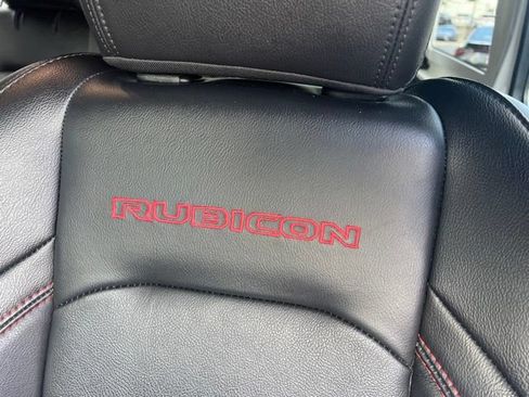 Used 2021 Jeep Wrangler Unlimited Rubicon AWD/4WD image 11