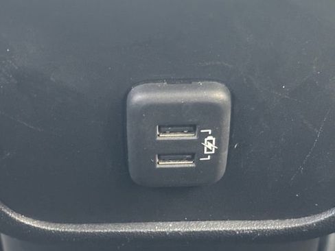Used 2024 GMC Terrain SLE w/ Driver Convenience Package FWD image 34