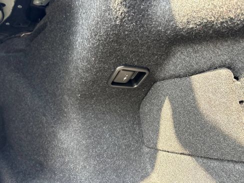 Used 2017 BMW 530i xDrive AWD/4WD image 28