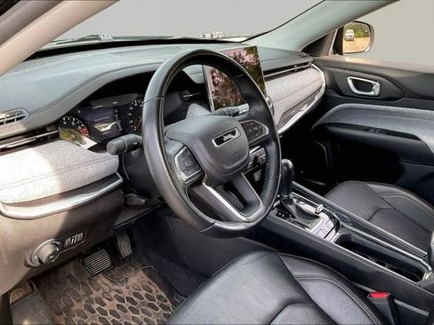 Used 2022 Jeep Compass Latitude w/ Sun and Sound Group image 12