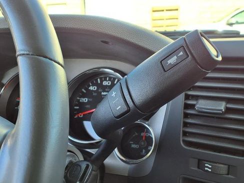 Used 2009 GMC Sierra 1500 SLE w/ Texas Edition image 12