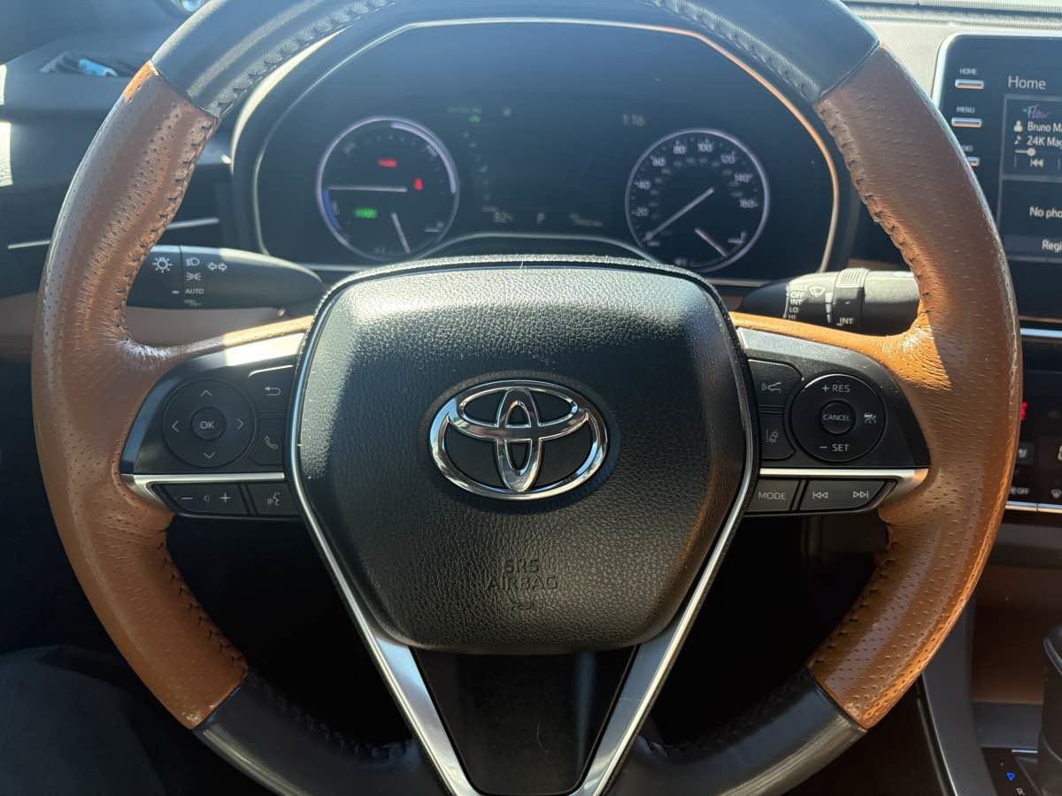 Used 2020 Toyota Avalon Limited w/ Advanced Safety Package FWD image 29