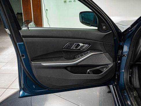 New 2026 BMW 330i xDrive Sedan w/ Premium Package AWD/4WD image 18