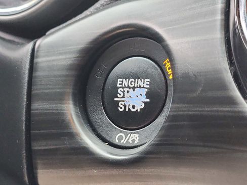 Certified 2021 Jeep Grand Cherokee Laredo X image 22