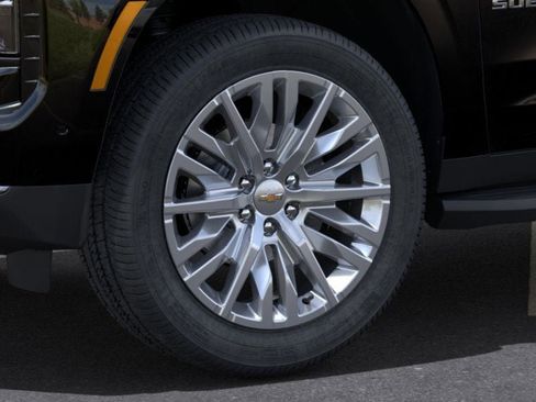 New 2025 Chevrolet Suburban Premier image 33