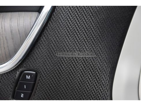 Certified 2025 Volvo S90 B6 Ultra image 28