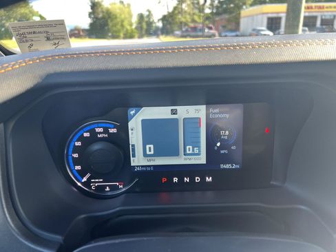 Used 2024 Ford Bronco Badlands w/ Sasquatch Package AWD/4WD image 13